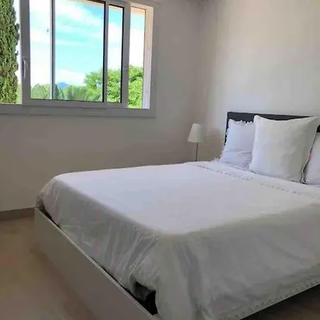 In Tropez, Swimming Pool And Parking Apartment
