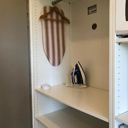 Apartman In Tropez, Swimming Pool And Parking